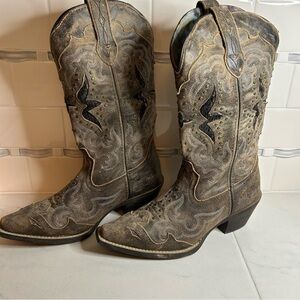 Laredo brown / grey leather Western Style Embroidered Cowboy Boots. EUC!
